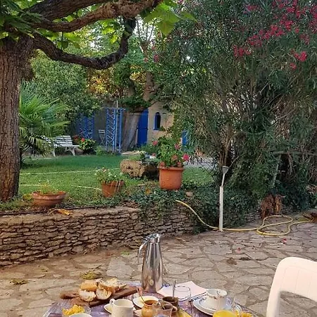 D'hotes Les Arbousiers